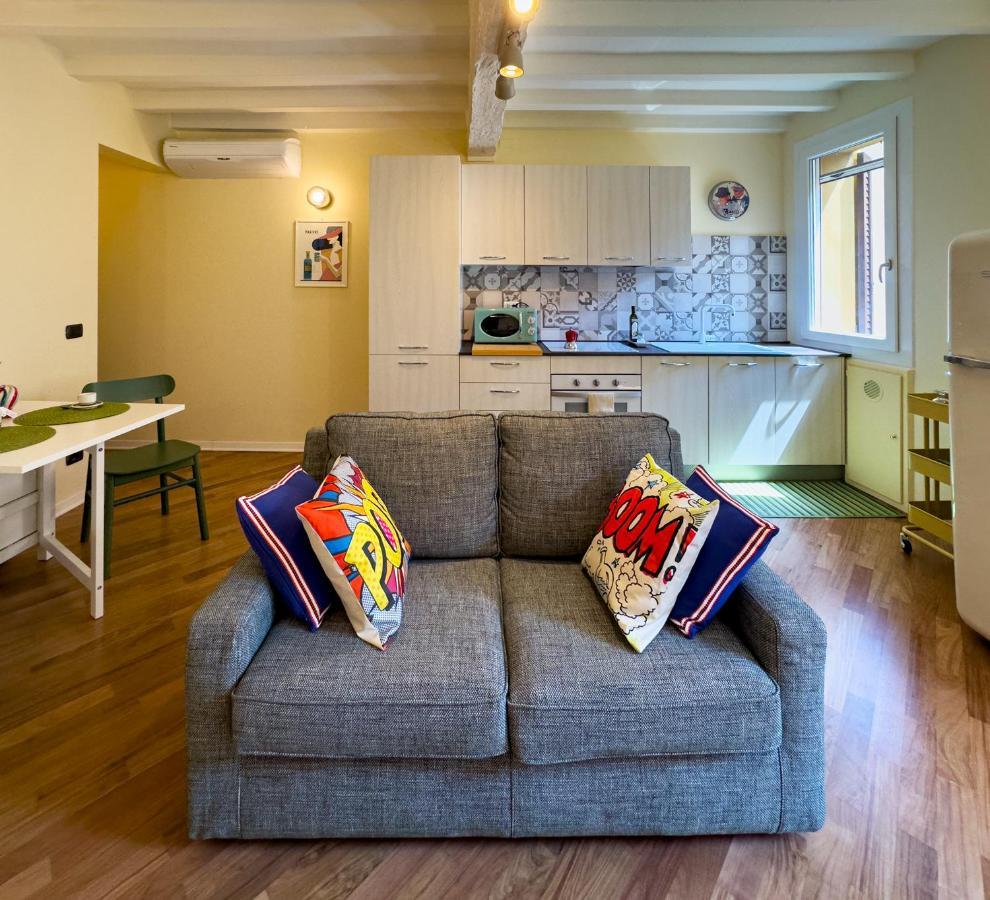Apartamento Buro Nel Borgo Parma Exterior foto