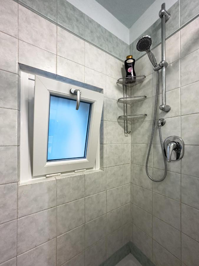Apartamento Buro Nel Borgo Parma Exterior foto