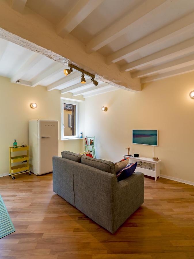 Apartamento Buro Nel Borgo Parma Exterior foto